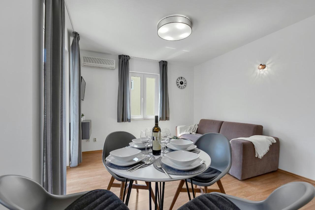 Near The Luxury Matteo Appartement