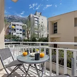 Near The Beach Luxury Apt Matteo